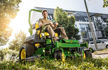 Tuintrekkers en zitmaaiers